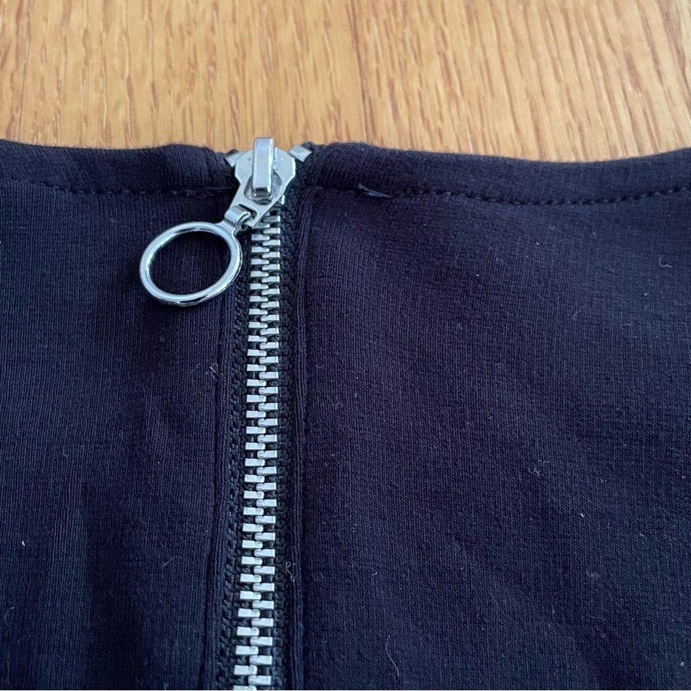Motherhood Maternity Black and Black and White Striped Layer Long Sleeve Size M - Picture 4 of 16